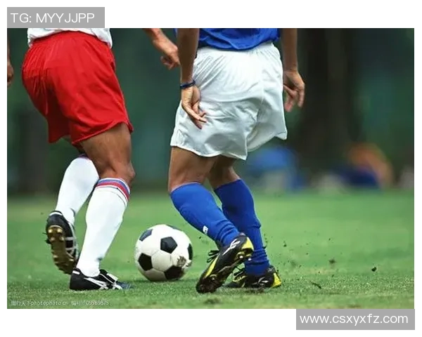 足球明星身材高清图集展现运动魅力与健康生活方式